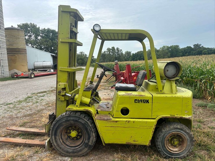 clark-s500-hy60-forklift-image-5