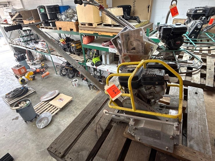 soff-cut-mdl-x-150-prowler-walk-behind-green-concrete-saw-support-equipment-image-1