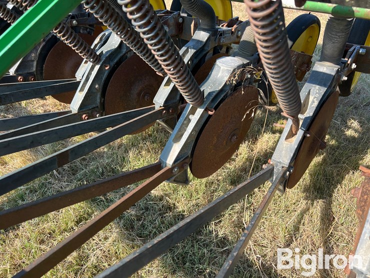 john-deere-450-image-12