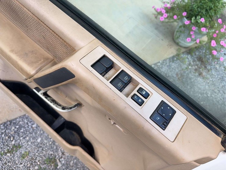 2012-nissan-titan-image-17
