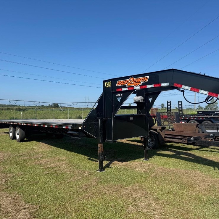 (NEW) 2025 DOWN 2 EARTH GOOSENECK TRAILER