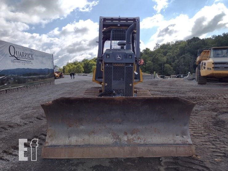 deere-650k-xlt-image-2