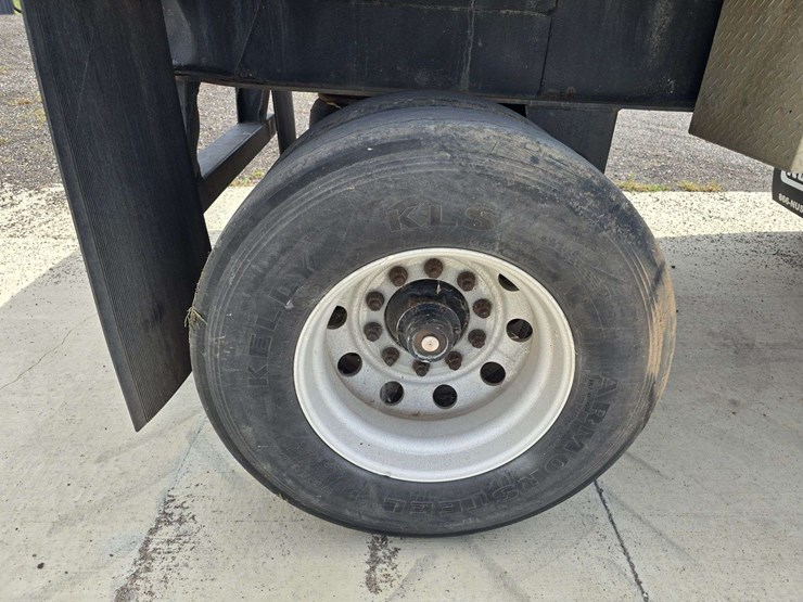 1998-transcraft-eagle-aluminum-flat-bed-trailer,-spread-axle,-11r22.5-tires-on-all-aluminum-rims,-ne-image-29