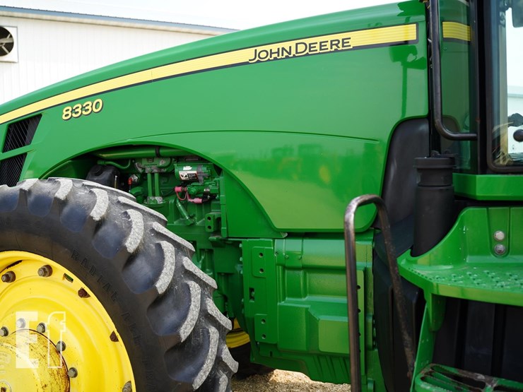 2009-john-deere-8330-image-11