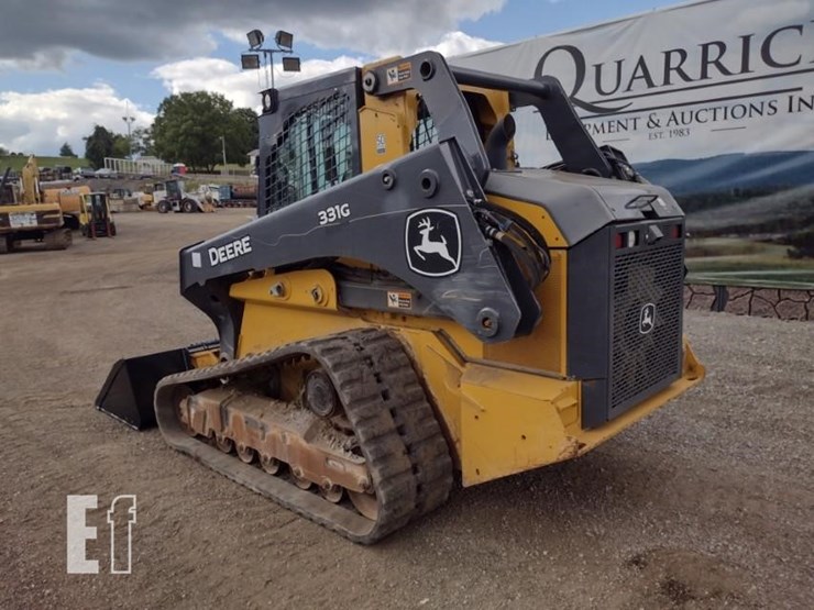 2020-deere-331g-image-40