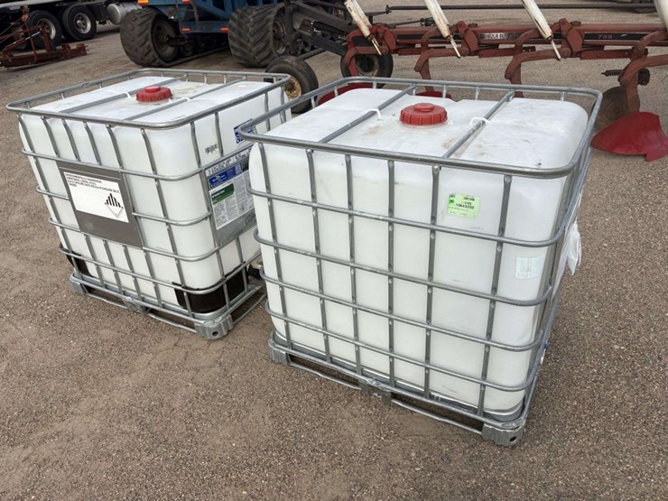 (2)-265-gal-poly-cage-totes,-buying-all-for-one-money-image-6