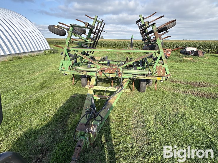 john-deere-610-image-2