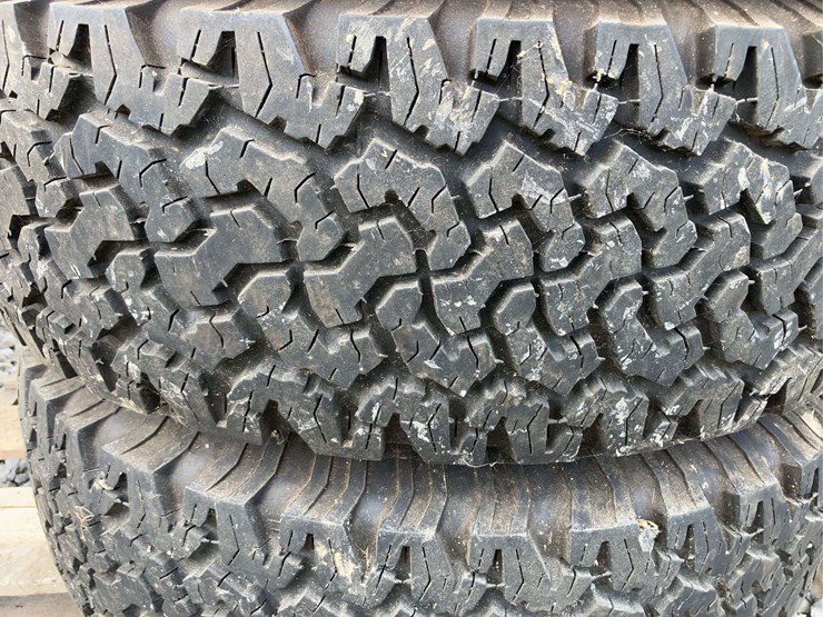 8-bolt-alloy-rim-and-lt265/75r16-bfgoodrich-all-terrain-t/a-tires---set-of-4-image-5