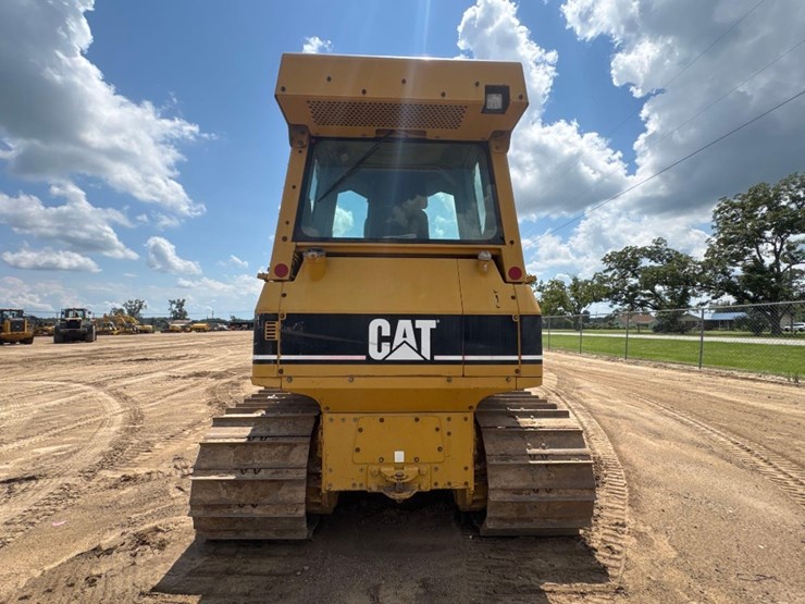 2005-caterpillar-d3g-lgp-image-7