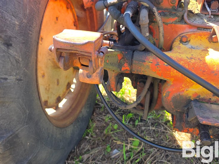 1962-allis-chalmers-d19-image-10