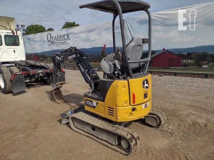 2022-deere-17g-image-47