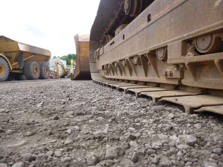 2005-caterpillar-d4g-xl-image-25