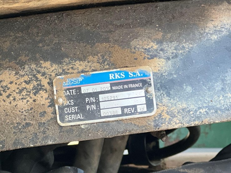2010-deere-1110e-image-31