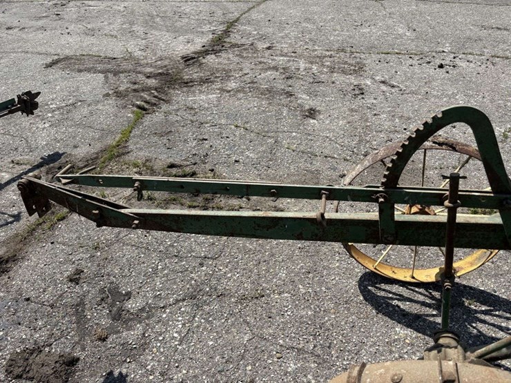 john-deere-single-shank-subsoiler,-on-steel,-clutch-lift-image-8