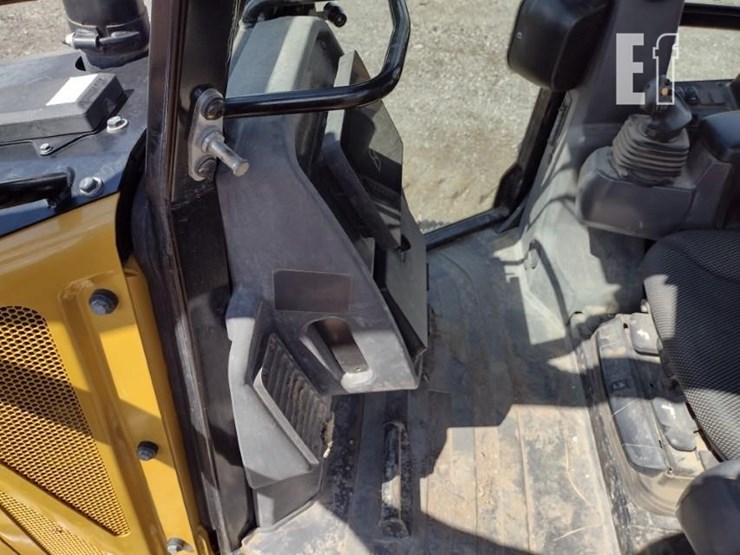 2021-caterpillar-d3-image-14