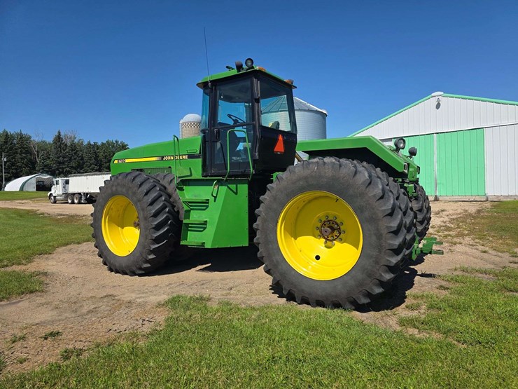 1989-john-deere-8760-image-29
