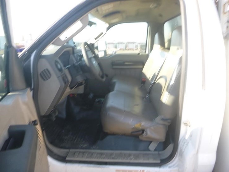 2008-ford-f550-image-13