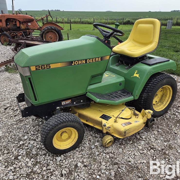 JOHN DEERE 265