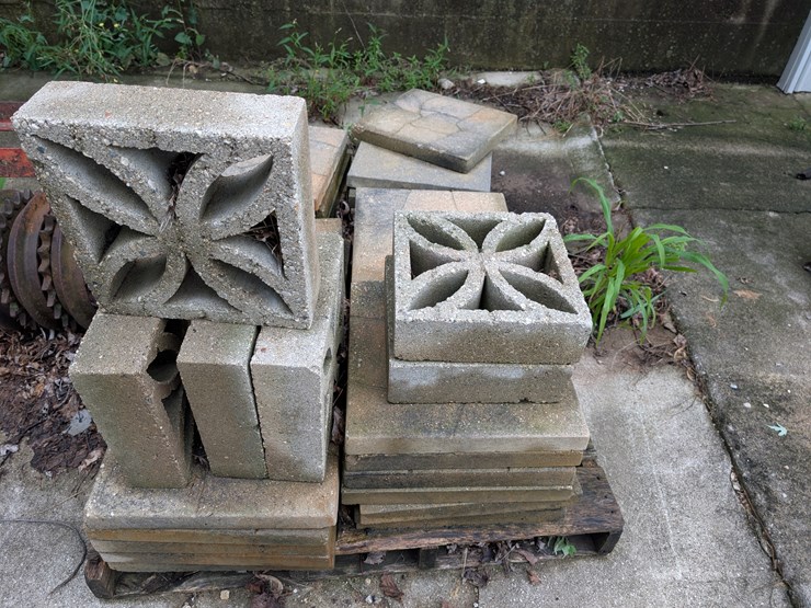 #2992-•-concrete-pavers-image-2