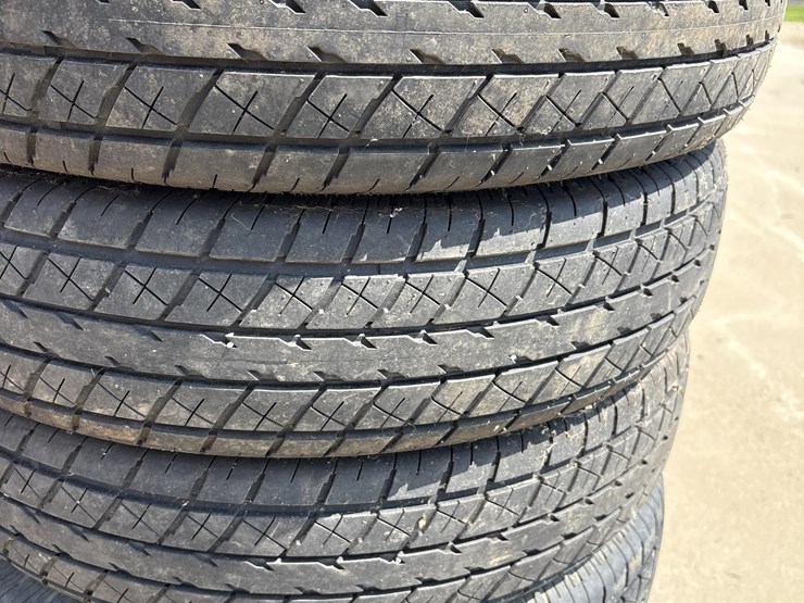 rainier-st-st235/80r16-trailer-tires-image-16
