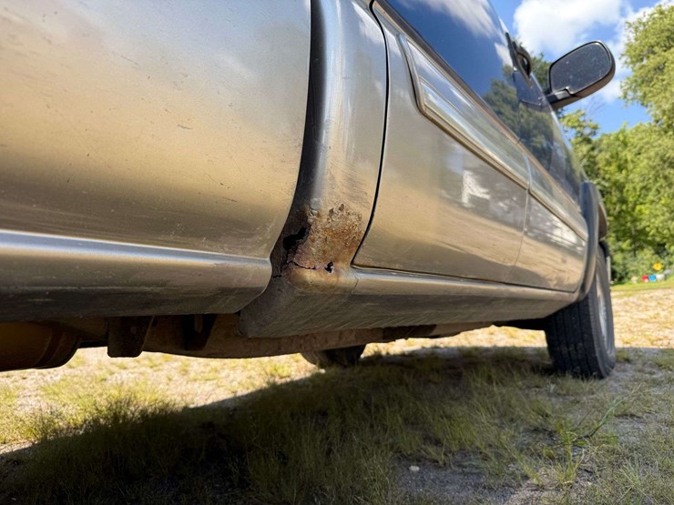 2003-chevrolet-1500-image-32
