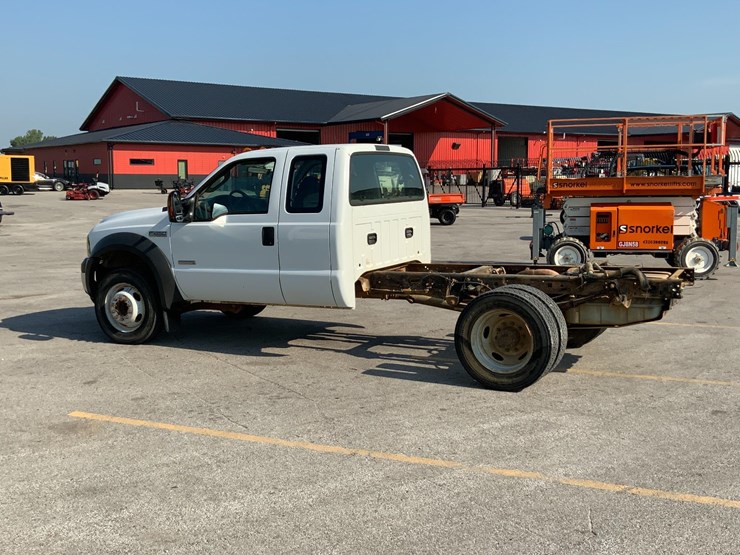 2005-ford-f450-xl-image-7