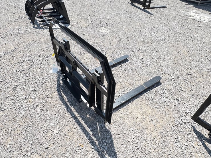 #28503-•-pallet-forks-image-3