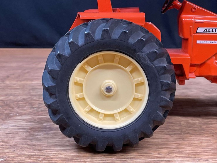 1/16-ac-190xt-landhandler-ertl-image-15