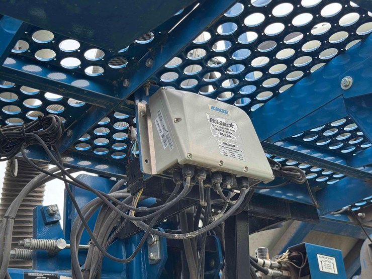 2014-kinze-3600-image-8