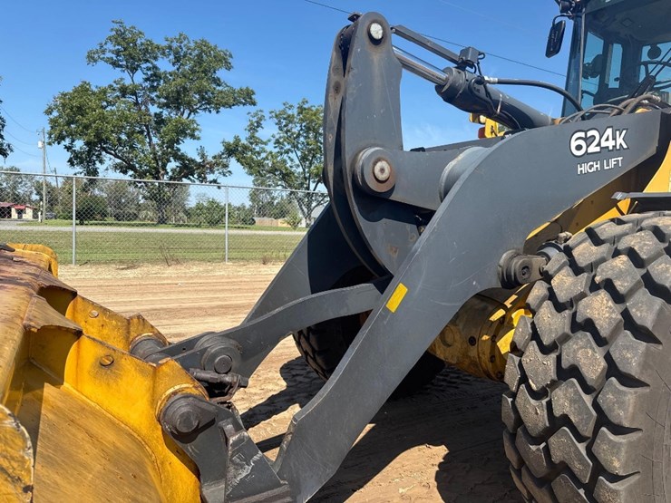 2016-deere-624k-image-20