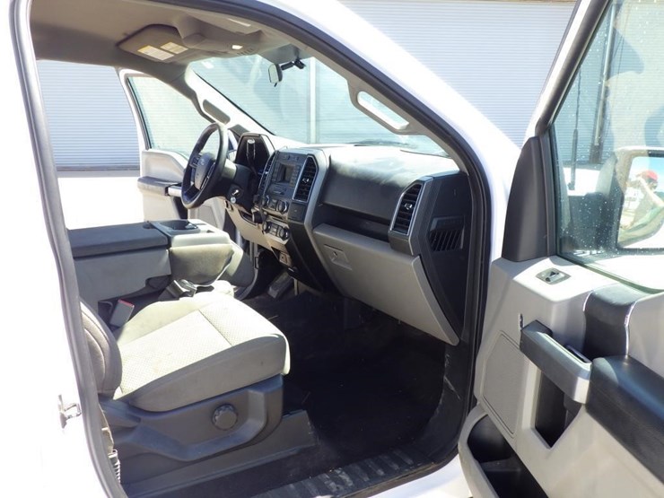 2017-ford-f150-image-6