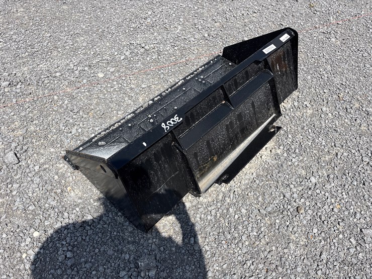 #28440-•-45"-smooth-bucket-image-4