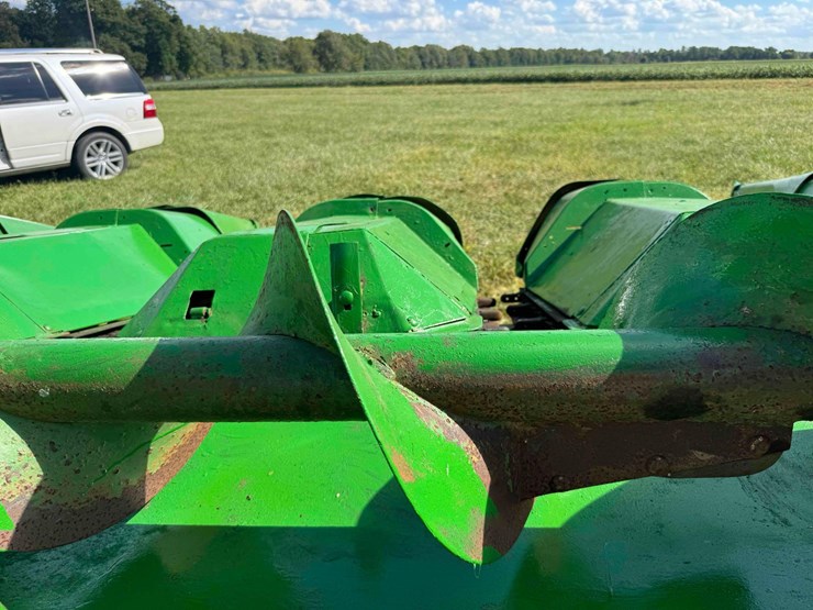 jd-6-row-corn-head-&-cart-image-8