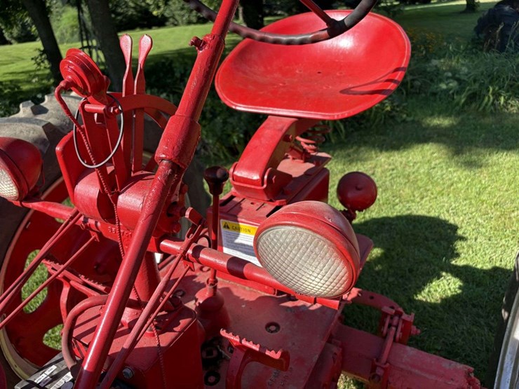 1952-farmall-super-c,-wf,-11.2-36-rears,-5.00-15-fronts,-pto,-6v,-sn--138124-image-26