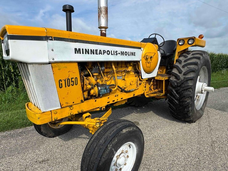 1970-minneapolis-moline-g1050-image-22
