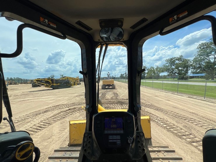 2021-komatsu-d39px-24-image-43