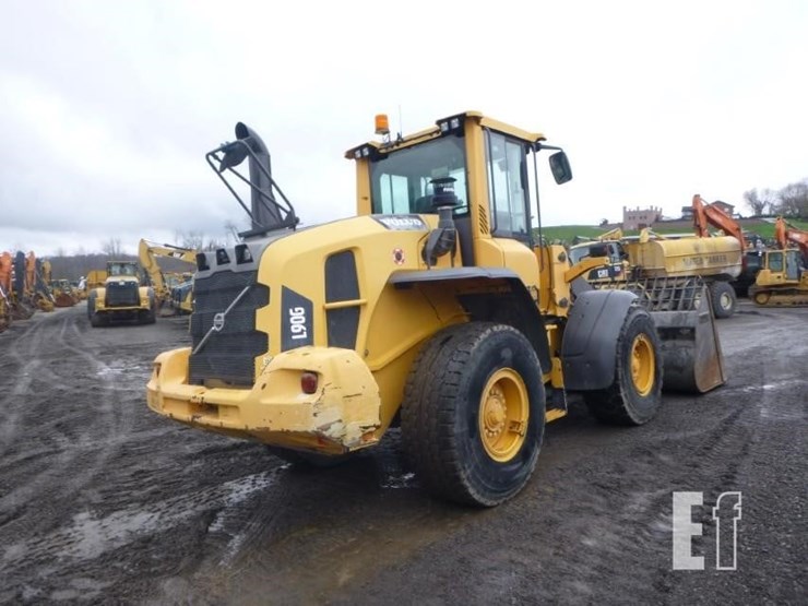 2014-volvo-l90g-image-35