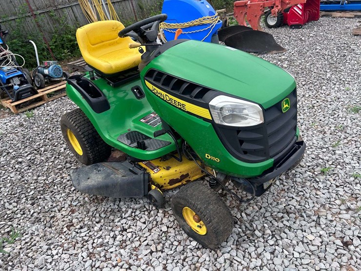 john-deere-d110-image-3