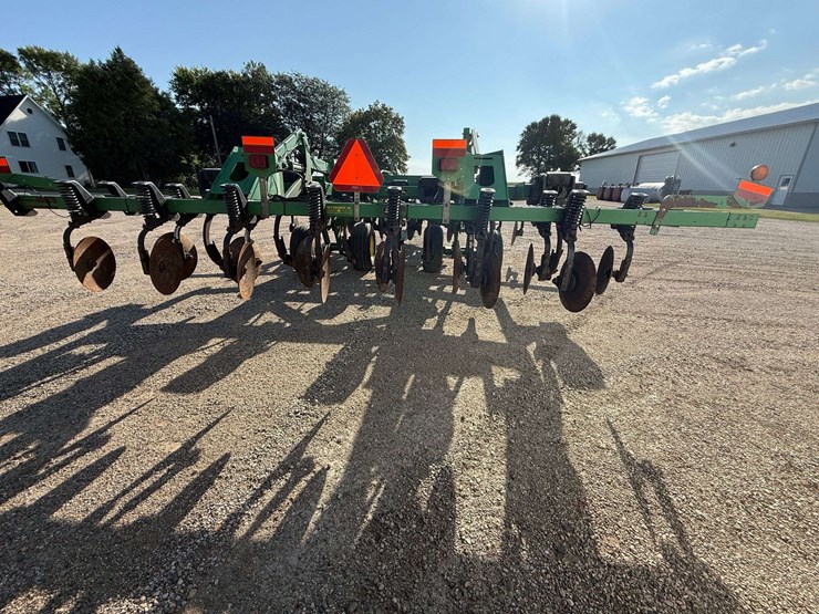 john-deere-2700-image-9