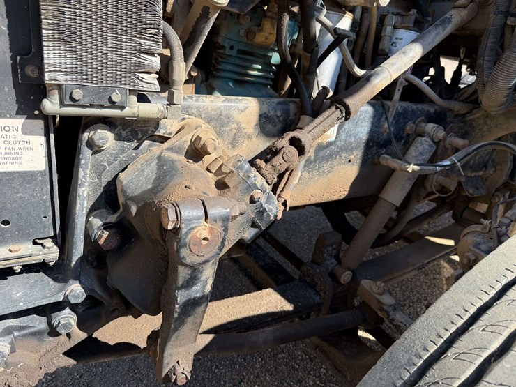 1997-peterbilt-385-image-39
