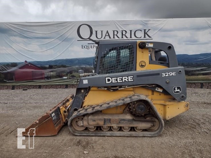 2015-deere-329e-image-1