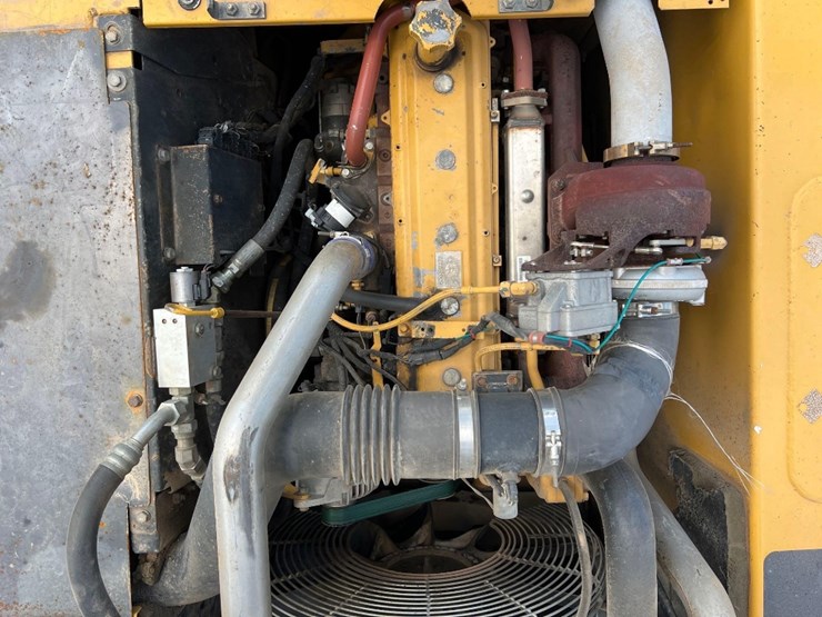 2008-deere-270d-lc-image-38