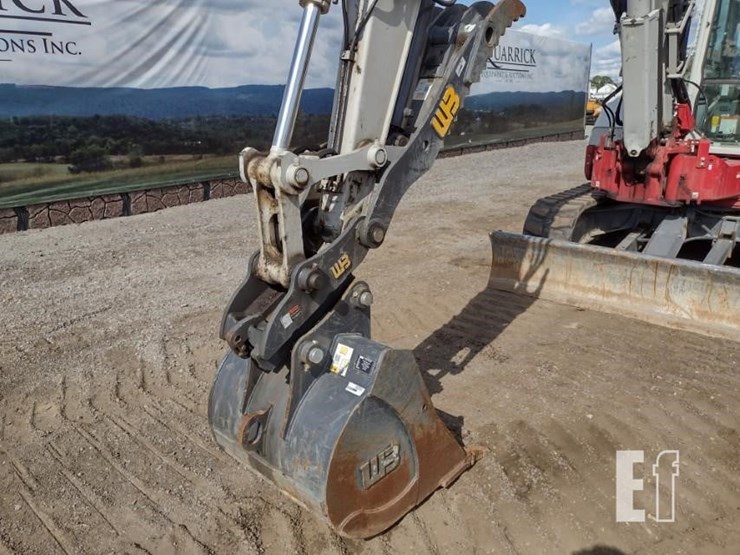 2023-takeuchi-tb280fr-image-17