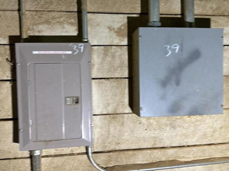 #146-•-electrical-control-center-image-11