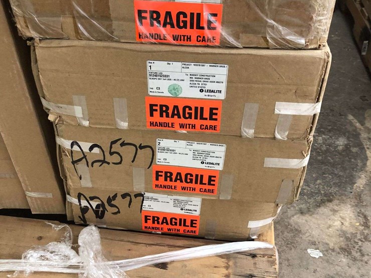 large-pallet-of-misc-led-light-fixtures-image-3