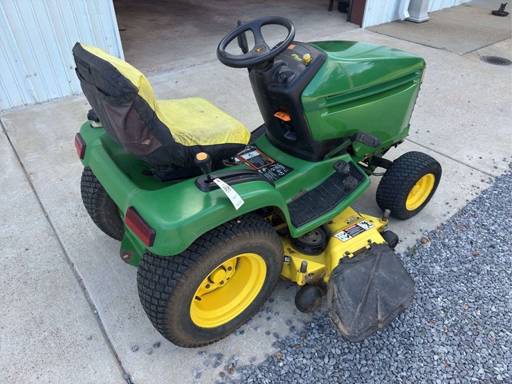 john-deere-235-image-6