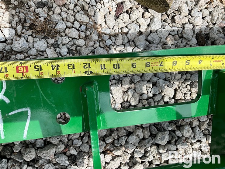 john-deere-7000-image-11
