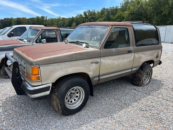 1989-ford-bronco-image-4