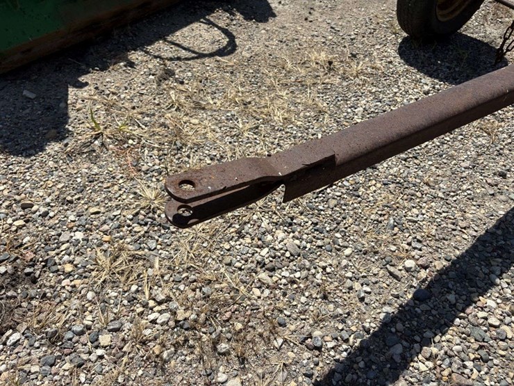 lindsay-4-wheel-gear,-rear-hitch-image-2