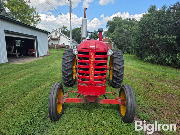 1949-massey-harris-22-image-2